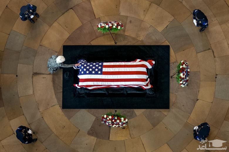 مراسم تشییع سناتور آمریکایی "هری رید" ( رییس سابق اکثریت دموکرات سنا در فاصله سال های 2007 تا 2015) در کنگره آمریکا/ رویترز