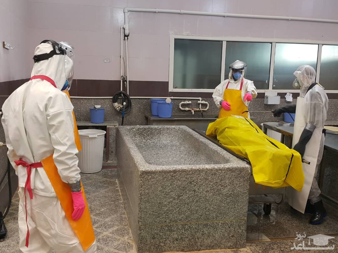 (فیلم) صحبت‌های غسال‌ها درباره ترسیدن از اموات کرونایی