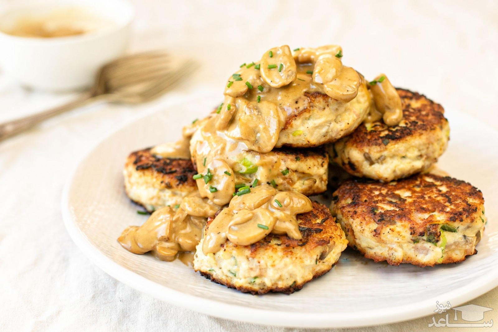 قارچ برگر با مرغ