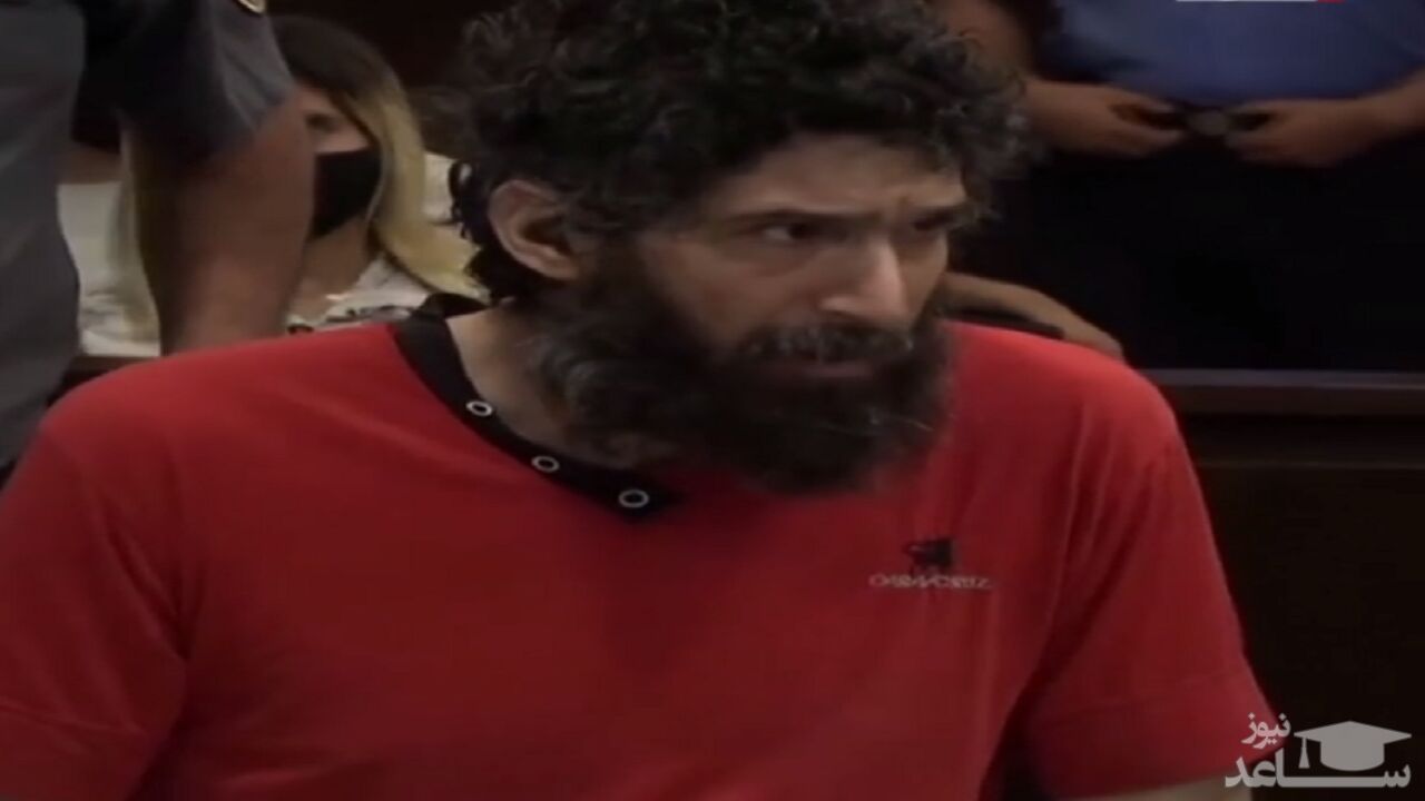 متهمی که در جریان محاکمه صدا‌های عجیبی از خود در می‌آورد سوژه شد +فیلم