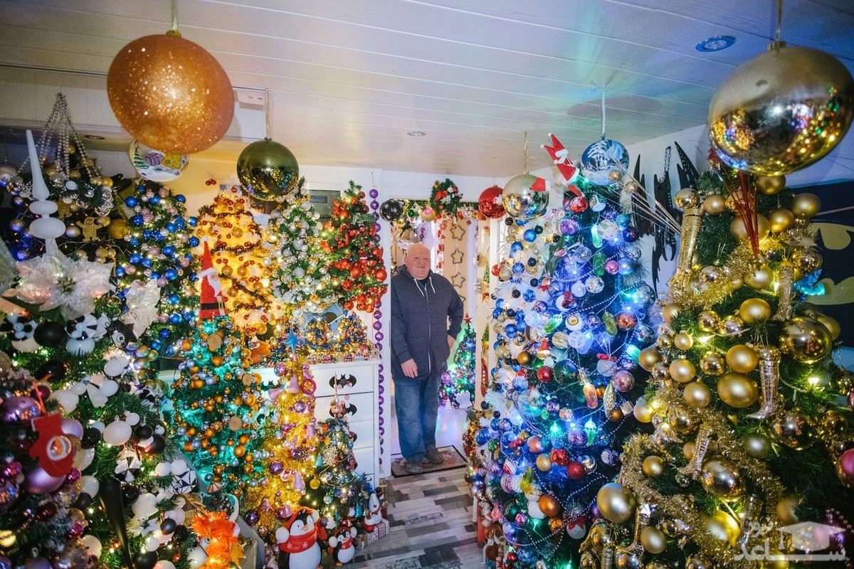 (فیلم) ۴۴۴ درخت کریسمس در یک خانه!