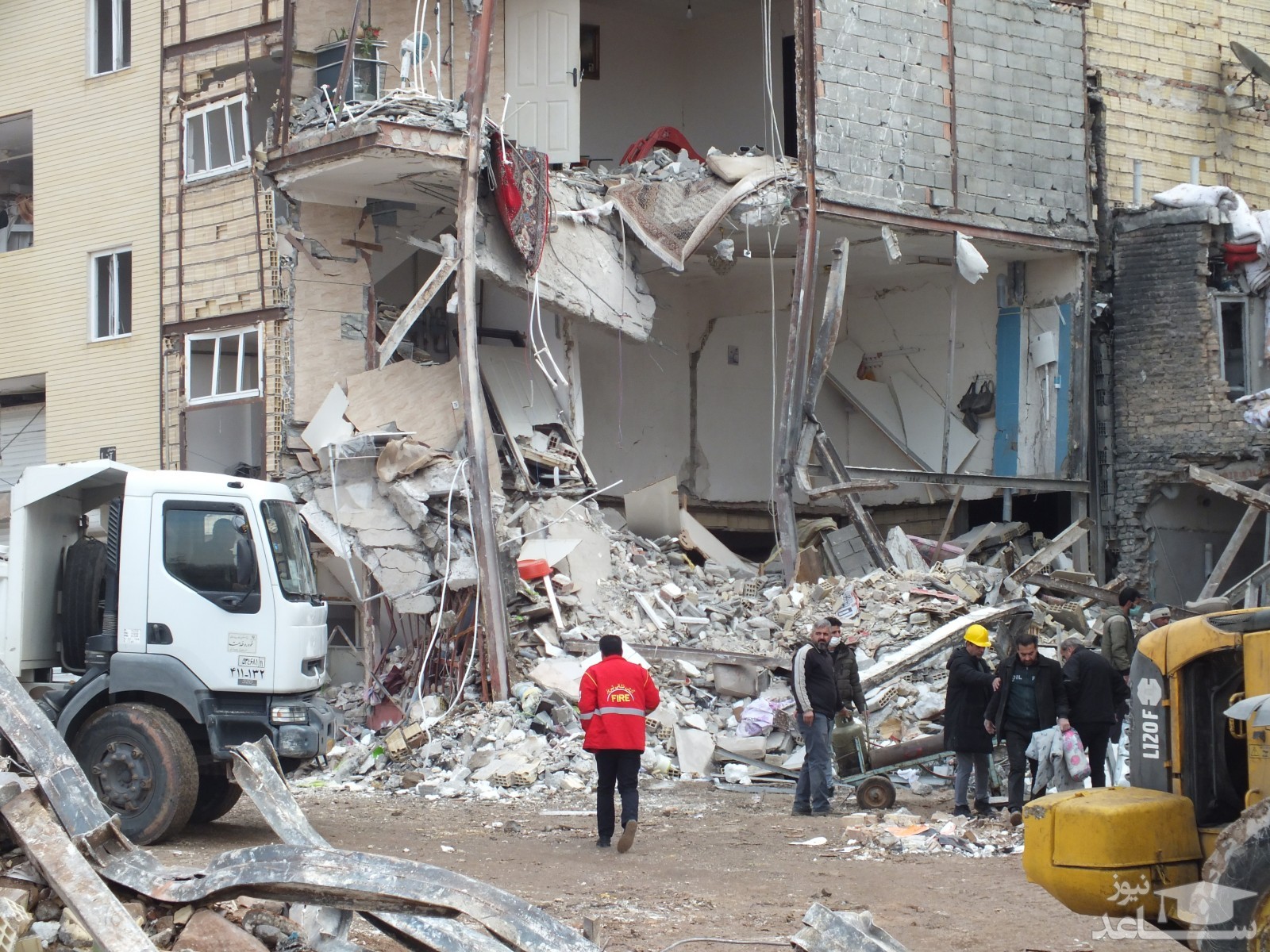 تصاویر دلخراش از حادثه ی انفجار ساختمان مسکونی در تبریز