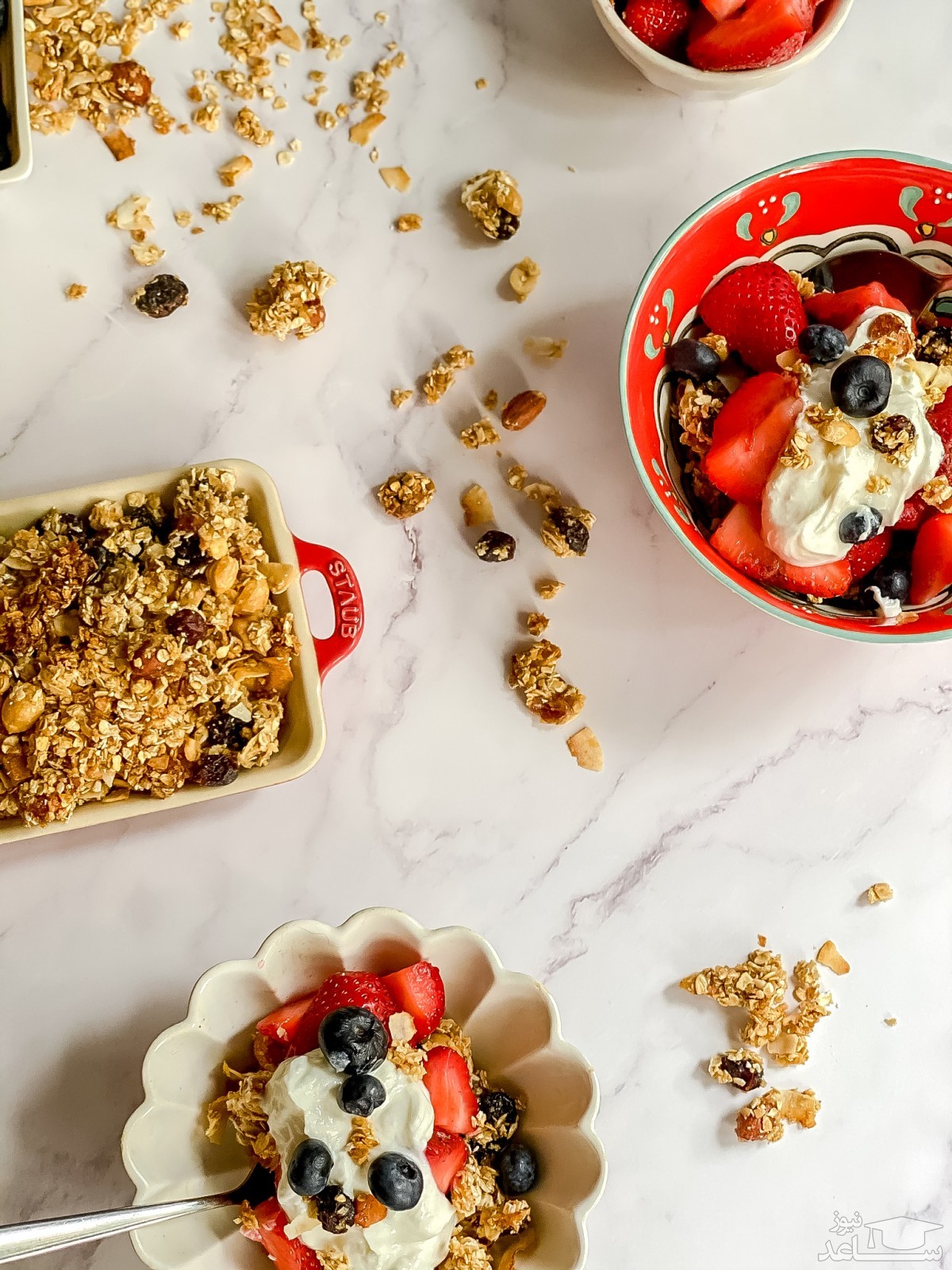 گرانولا با ماست