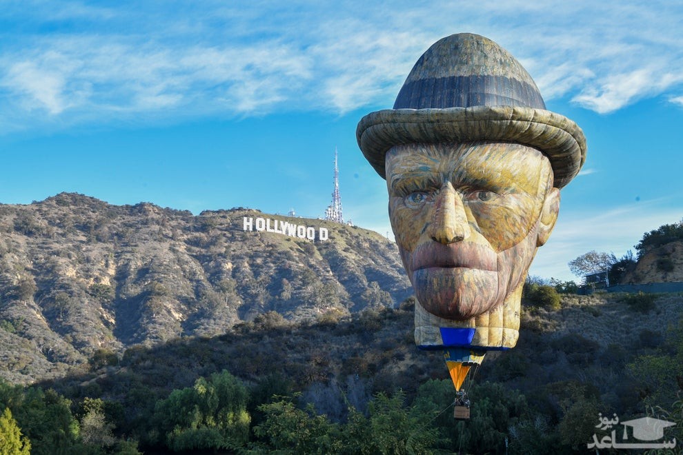 بالنی به شکل"ونسان ون گوک" نقاش معروف هلندی در منطقه هالیوود "لس آنجلس" آمریکا/ گتی ایمجز