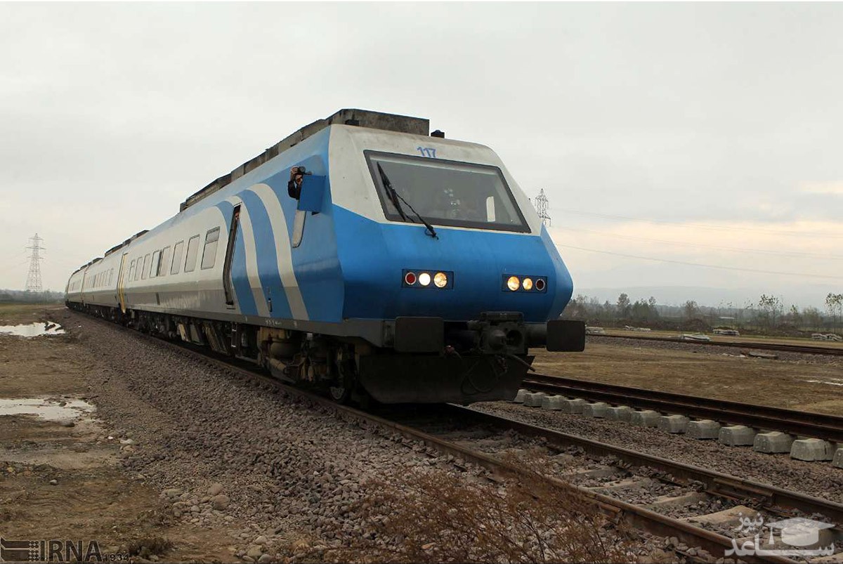 مصدومیت ۲۳ نفر بر اثر برخورد قطار مسافربری با قطار باری در منطقه کوهین قزوین