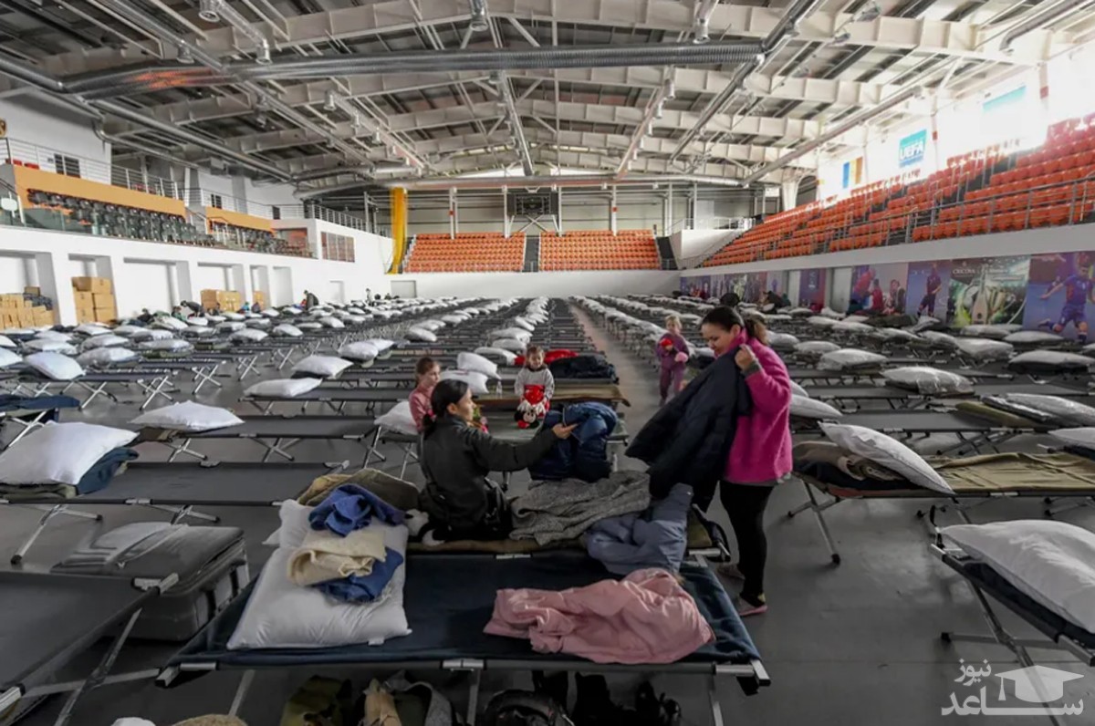 تبدیل یک ورزشگاه فوتسال به اردوگاه اسکان پناهجویان اوکراینی در مولداوی/ زوما