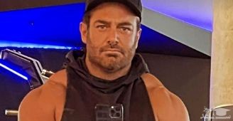 محمدرضا گلزار