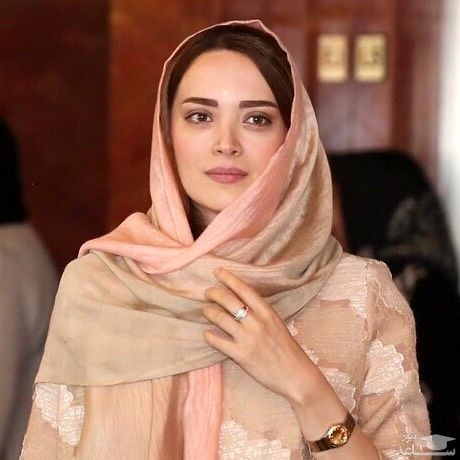 انتقاد تند بهنوش طباطبایی از برخورد مجری «اختیاریه» با مشایخی