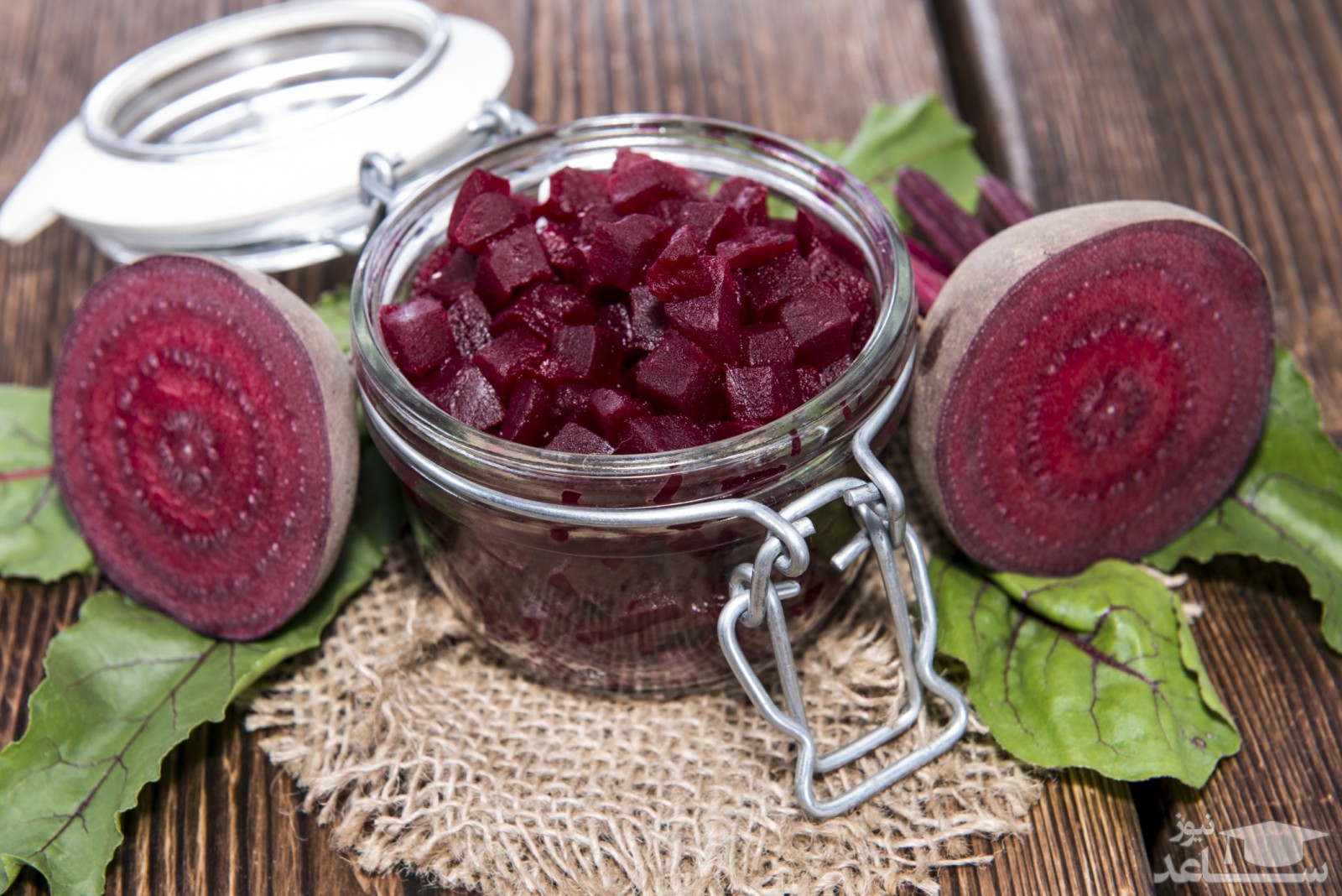 طرز تهیه ترشی لبو با انار