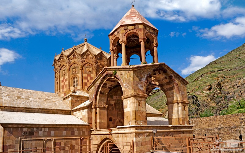 آشنایی با کلیسای سنت استپانوس