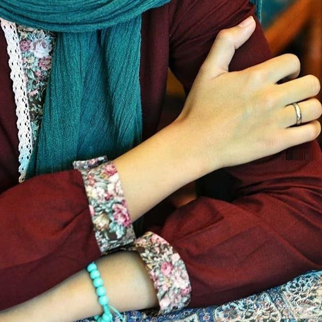 شراره‌های آذر؛ دختری که توئیتر را بهم ریخت