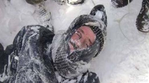 عکس های تکاندهنده از کولبران یخ زده سقزی در برف