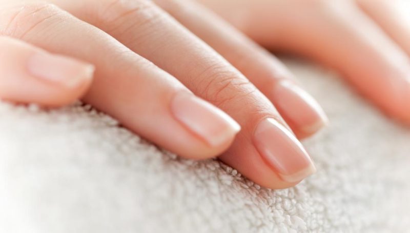 نشانه هایی بر روی ناخن ها که باید جدی گرفت