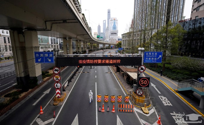 خیابان های خالی از انسان و خودرو شهر بندری شانگهای چین پس از اعمال قرنطینه سراسری/ شینهوا