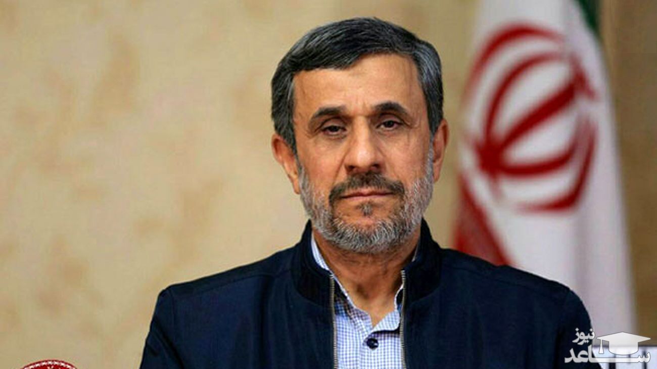 (فیلم) رفتار عجیب و بی‌اعتنا به کرونای احمدی‌نژاد در قم