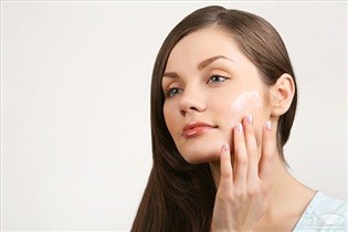 مراقب های پوستی و استفاده از کرم در دوران بارداری