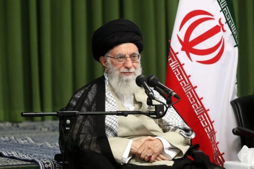 خائن‌ترین افراد به اقتصاد ایران از نظر رهبر انقلاب