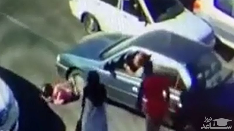 (فیلم) صحنه وحشتناک تصادف خودرو با کودکی خردسال در تبریز 