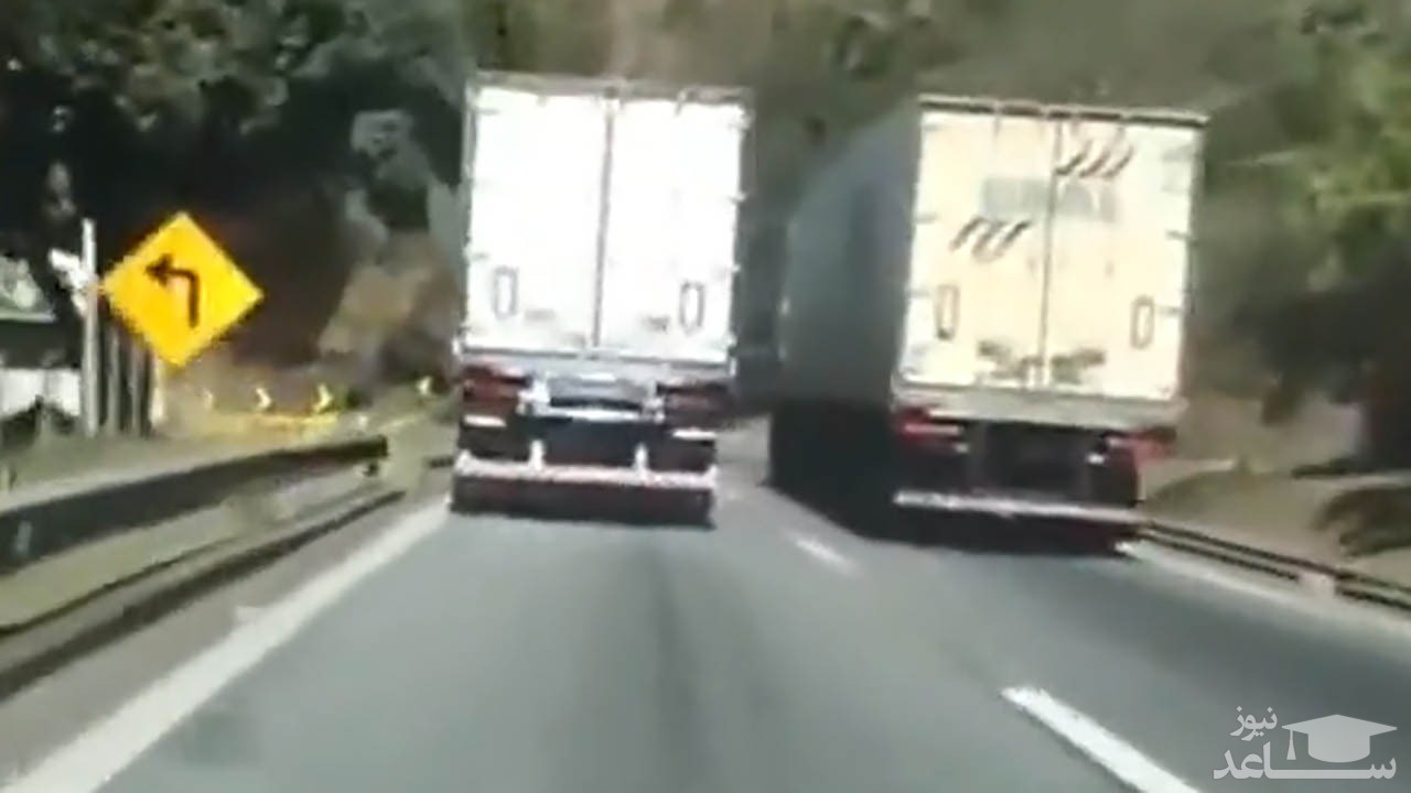 (فیلم) واژگونی تریلی هنگام دور زدن در پیچ جاده