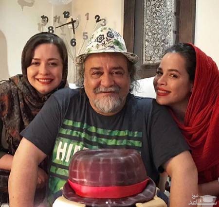 مهراوه شریفی نیا در کنار پدر و خواهرش