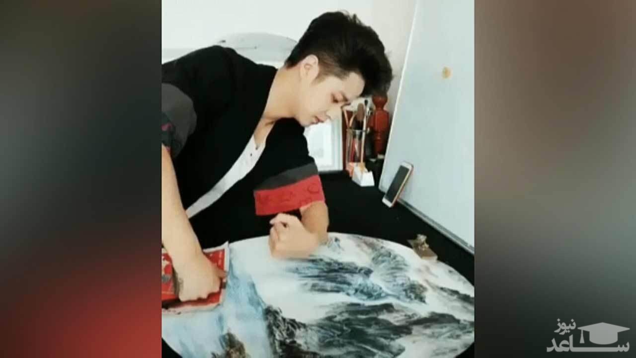 (فیلم) کشیدن نقاشی با استفاده از ساعد و مچ دست! 