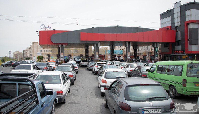 علت صف‌های طولانی خرید بنزین چیست؟