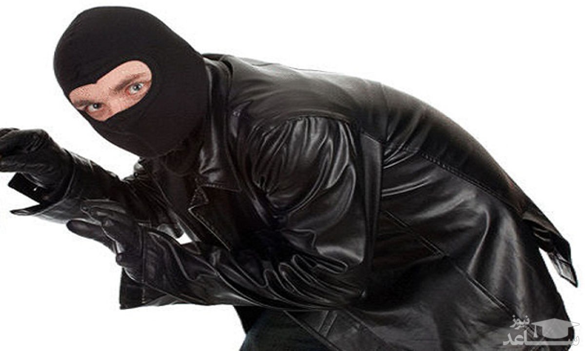 (فیلم) سارقی که برای دوربین‌ها دست تکان می‌دهد