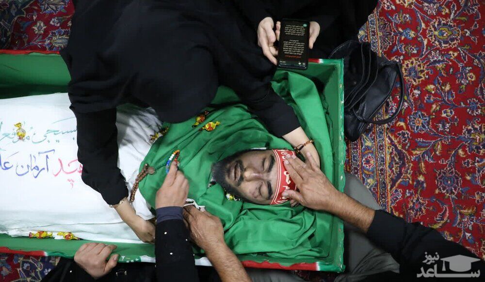 (تصاویر) وداع با پیکر شهید آرمان علی‌وردی در معراج شهدا