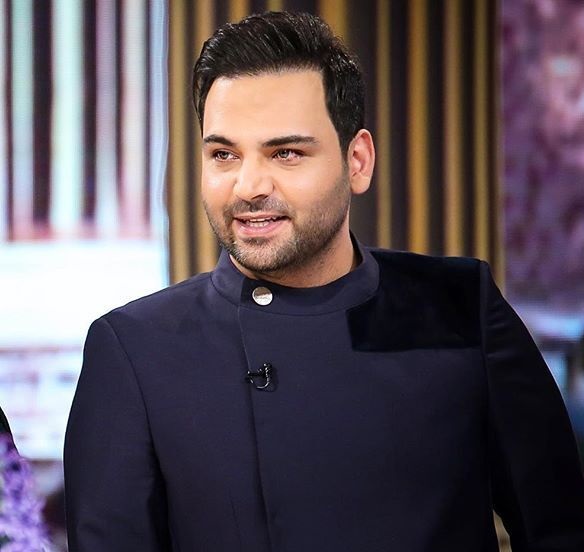 احسان علیخانی تغییر چهره داد ؛ آقای مجری قابل شناسایی نیست