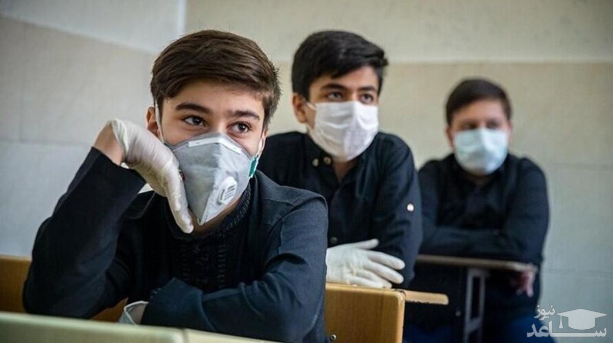 اصرار بر بازگشایی مدارس بدون واکسیناسیون!