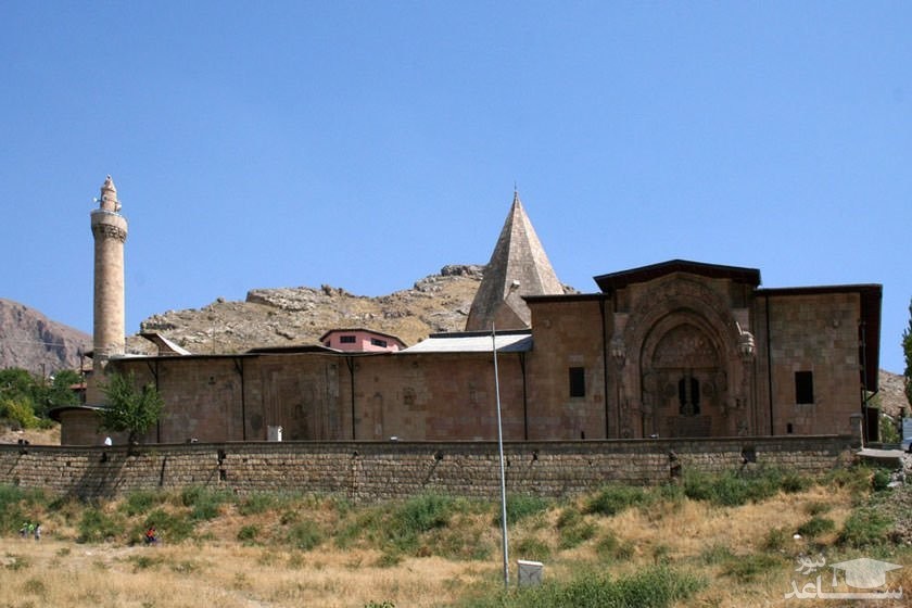 مسجد بزرگ و بیمارستان دیوریغی