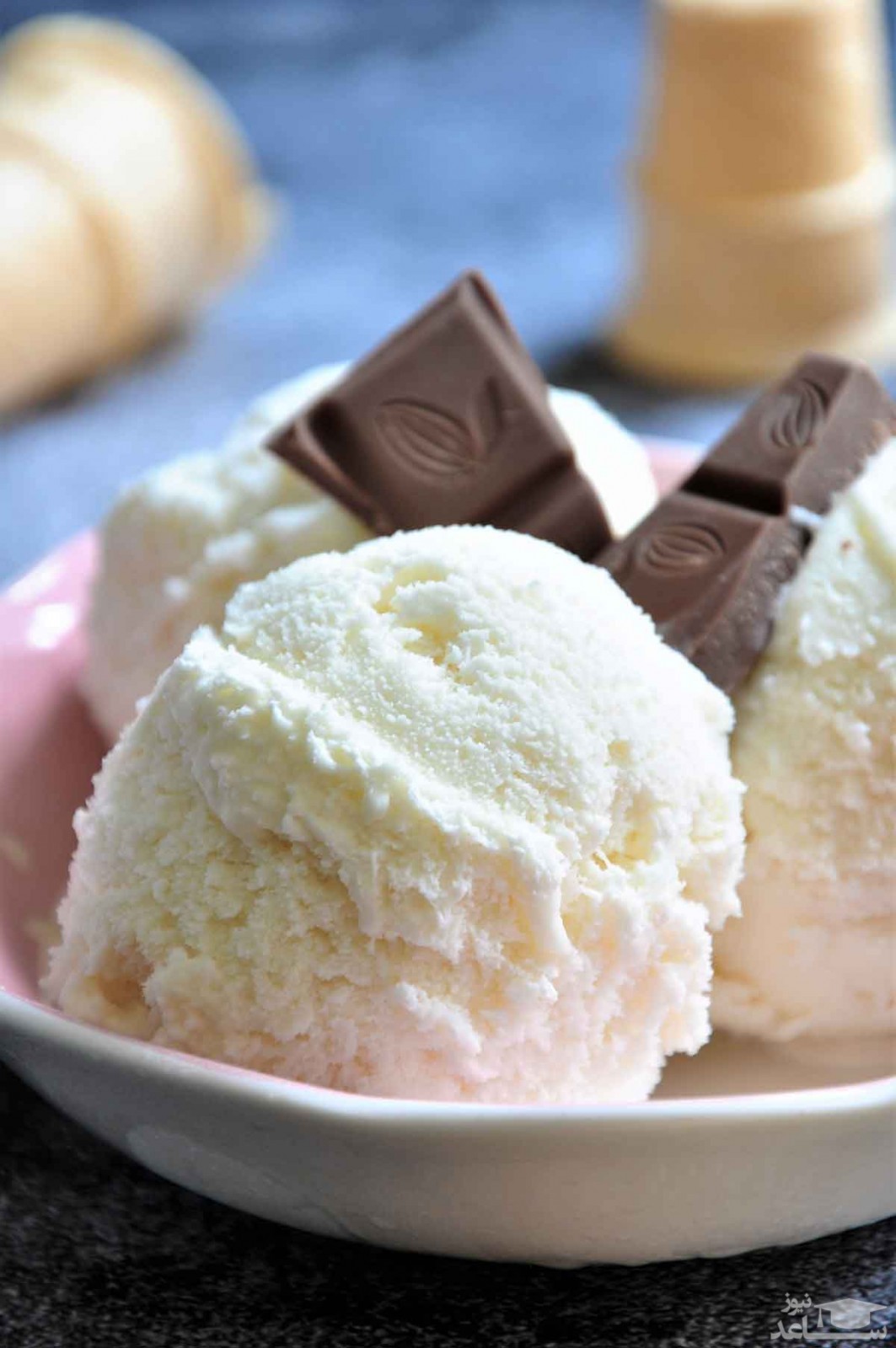  بستنی وانیلی