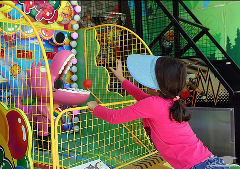 فروشگاه هدیه و اسباببازی