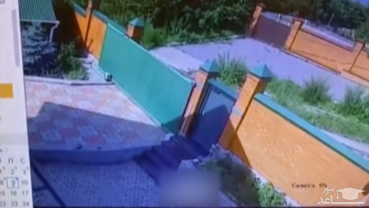 (فیلم) تصادف وحشتناک خودروی آتش نشانی با دیوار یک خانه