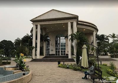 بنای یادبود برازا (Brazza Memorial)