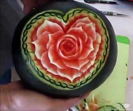 (ویدیو) تزیین زیبای هندوانه به شکل قلب برای شب یلدا (شماره 18)