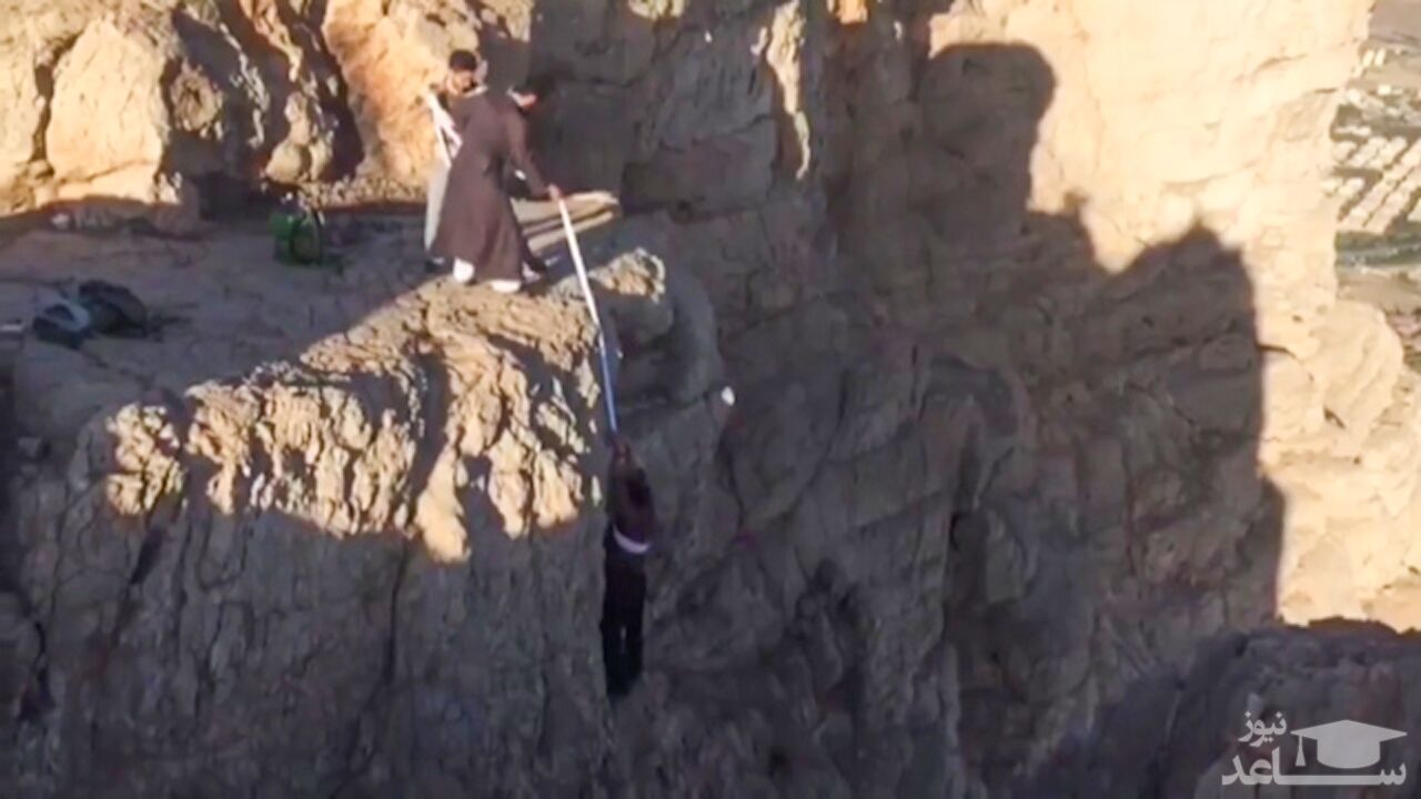 (فیلم) عملیات نجات توسط یک روحانی در کوه