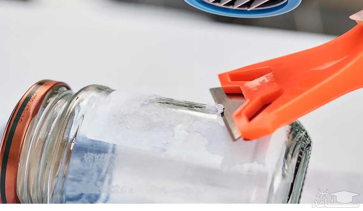 پاک کردن برچسب از روی شیشه
