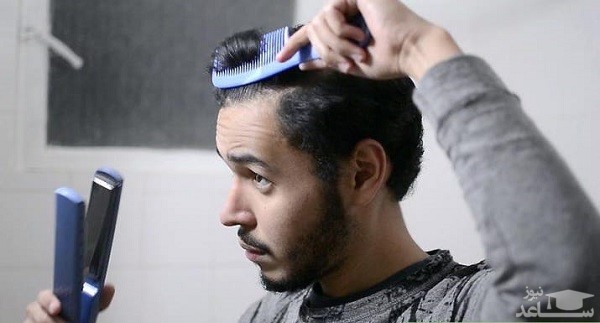 پوستر شانه کردن و صاف کرده موهای کراتین شده