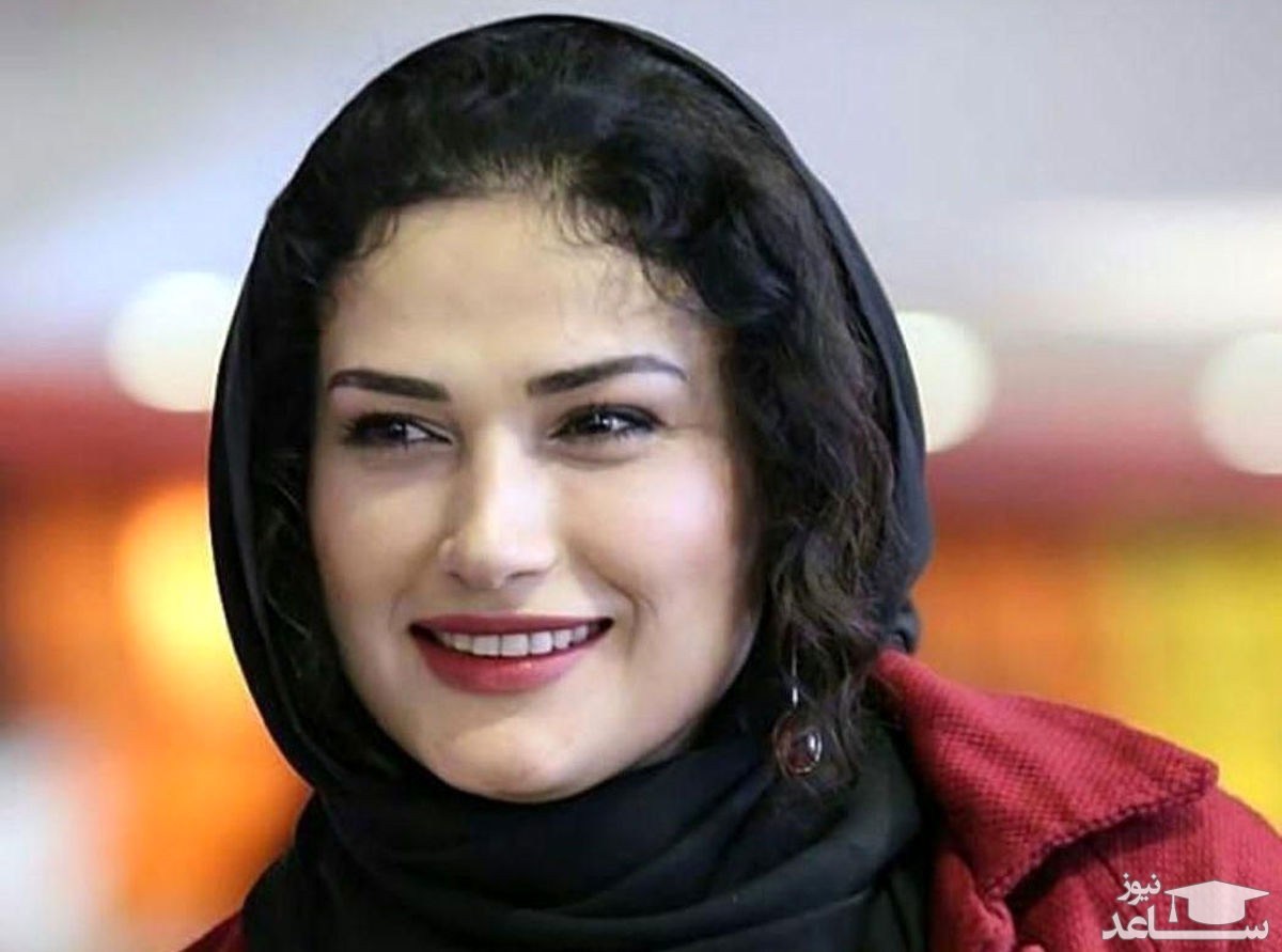 خوشگذرانی لادن مستوفی کنار دریا