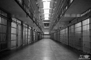 تعقیب زندانیان فراری در لرستان