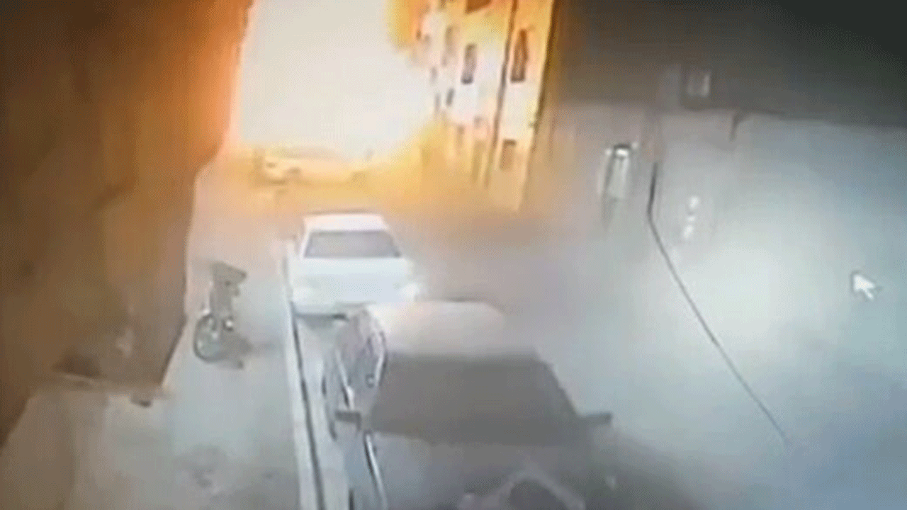 (فیلم) لحظه انفجار در محل نگهداری سیلندرهای گاز در قلعه مرغی 