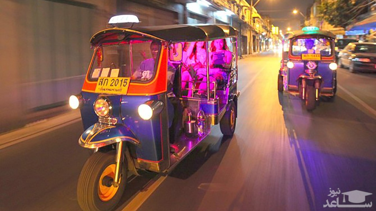 (فیلم) واژگون شدن موتور سه چرخ هنگام مسابقه دادن