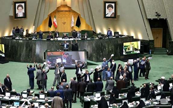 کدام نمایندگان به لایحه جنجالیCFT رای مخالف دادند؟