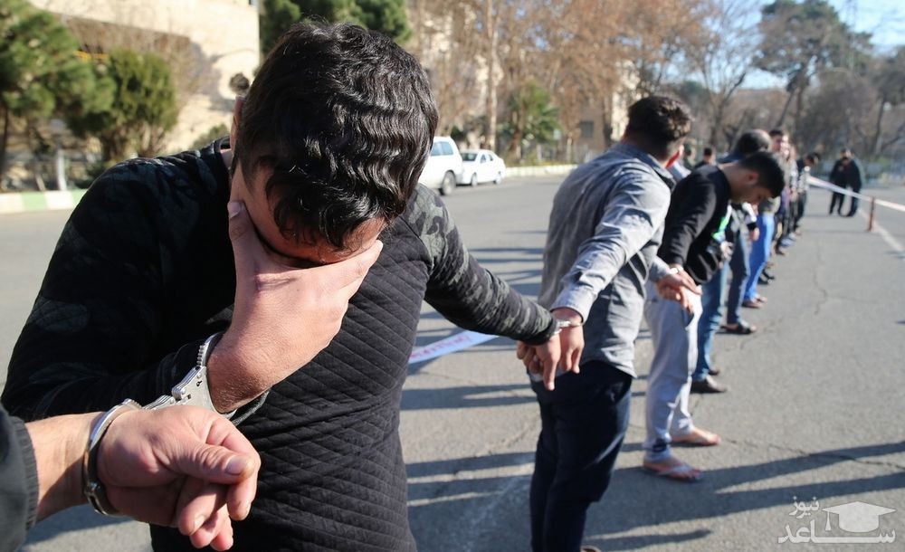 (عکس) خالکوبی تعجب آور روی پلک های یک مجرم