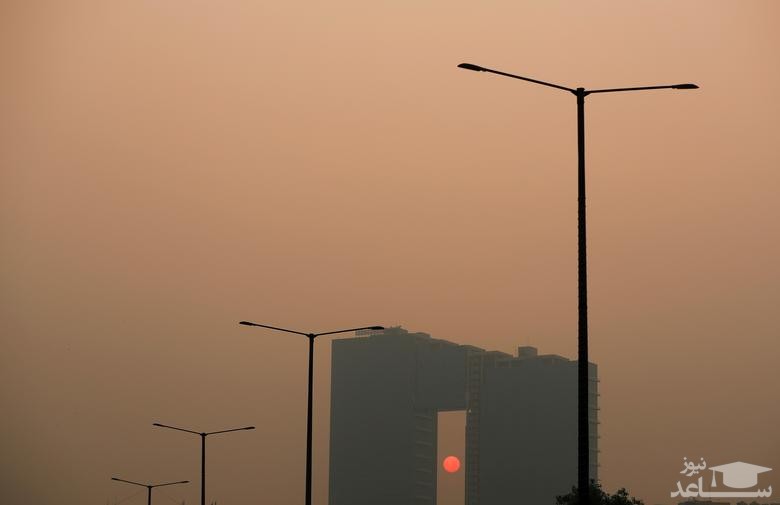 غروب آفتاب در شهر به شدت آلوده دهلی هند/ رویترز