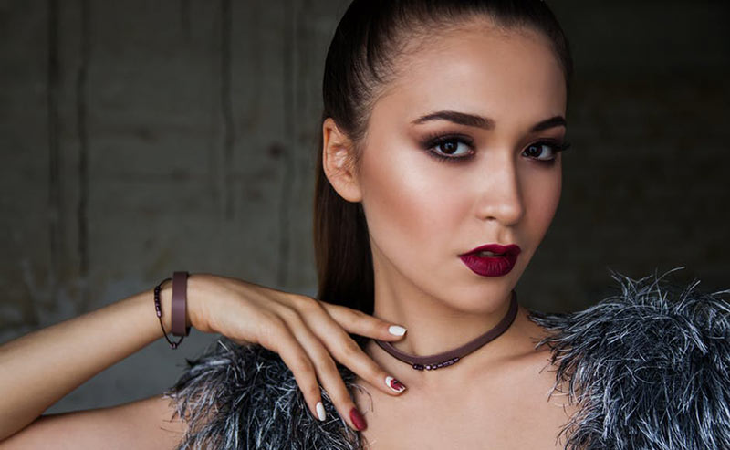 آرایشی که باعث کوچک بنظر رسیدن چشم ها می شود