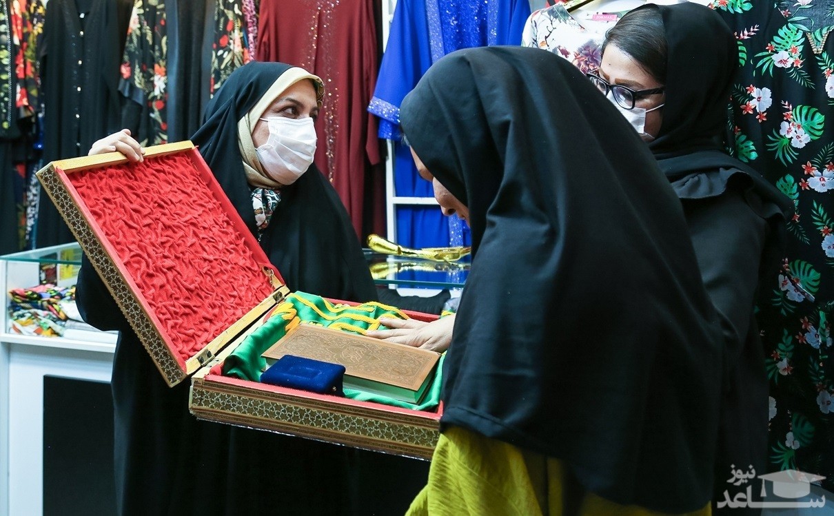 (تصاویر) دعوت زنان به حجاب در شیراز
