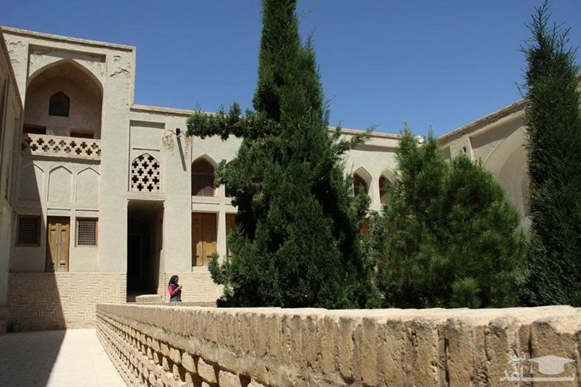 خانه پیرنیا