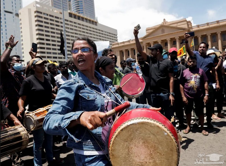 ادامه اعتراضات و اعتصابات کارگری علیه دولت سریلانکا در شهر کلمبو/ رویترز